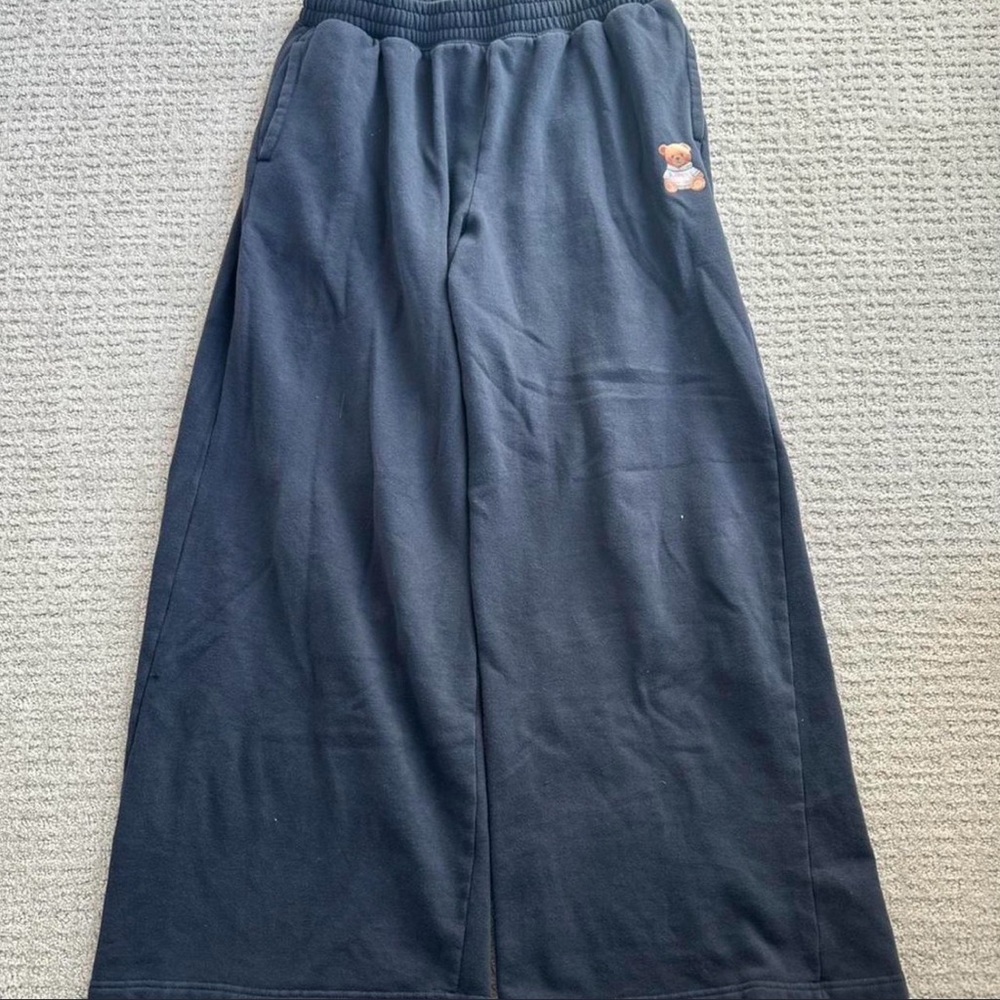 Aeropostale Navy Wide-Leg Sweatpants with Bear Patch